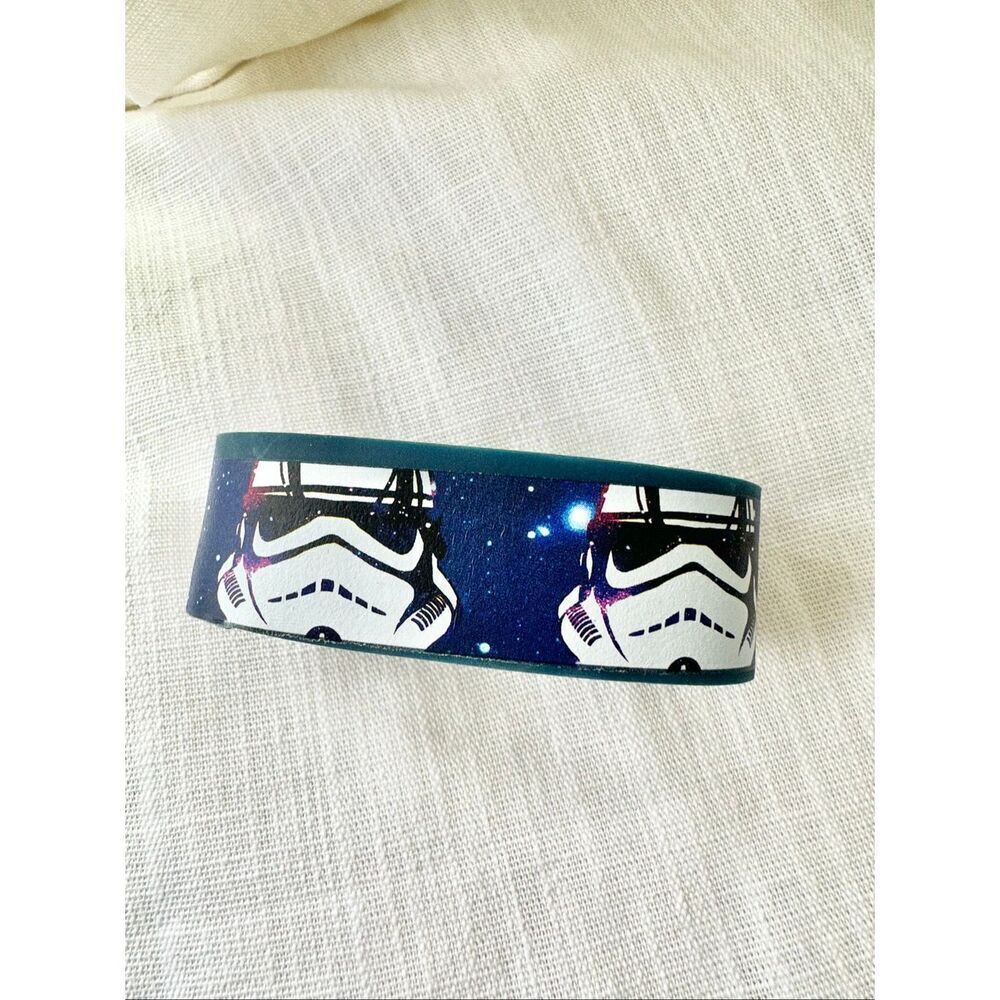 Star Wars storm trooper her universe Lucas films 2015 stretch bracelet